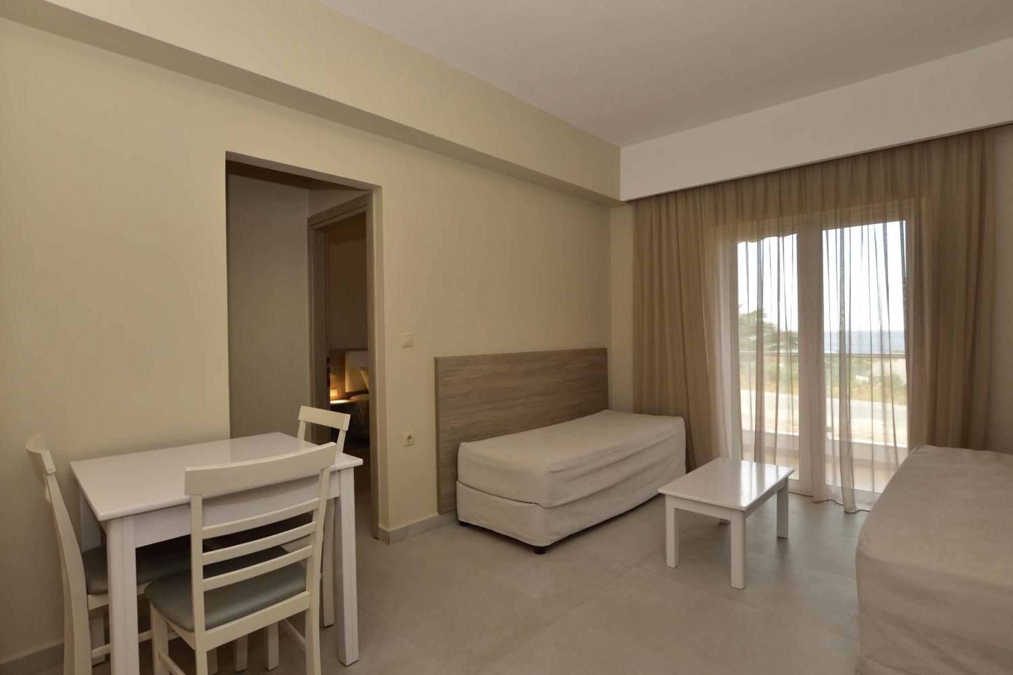 Flisvos Rooms Палеохора Экстерьер фото