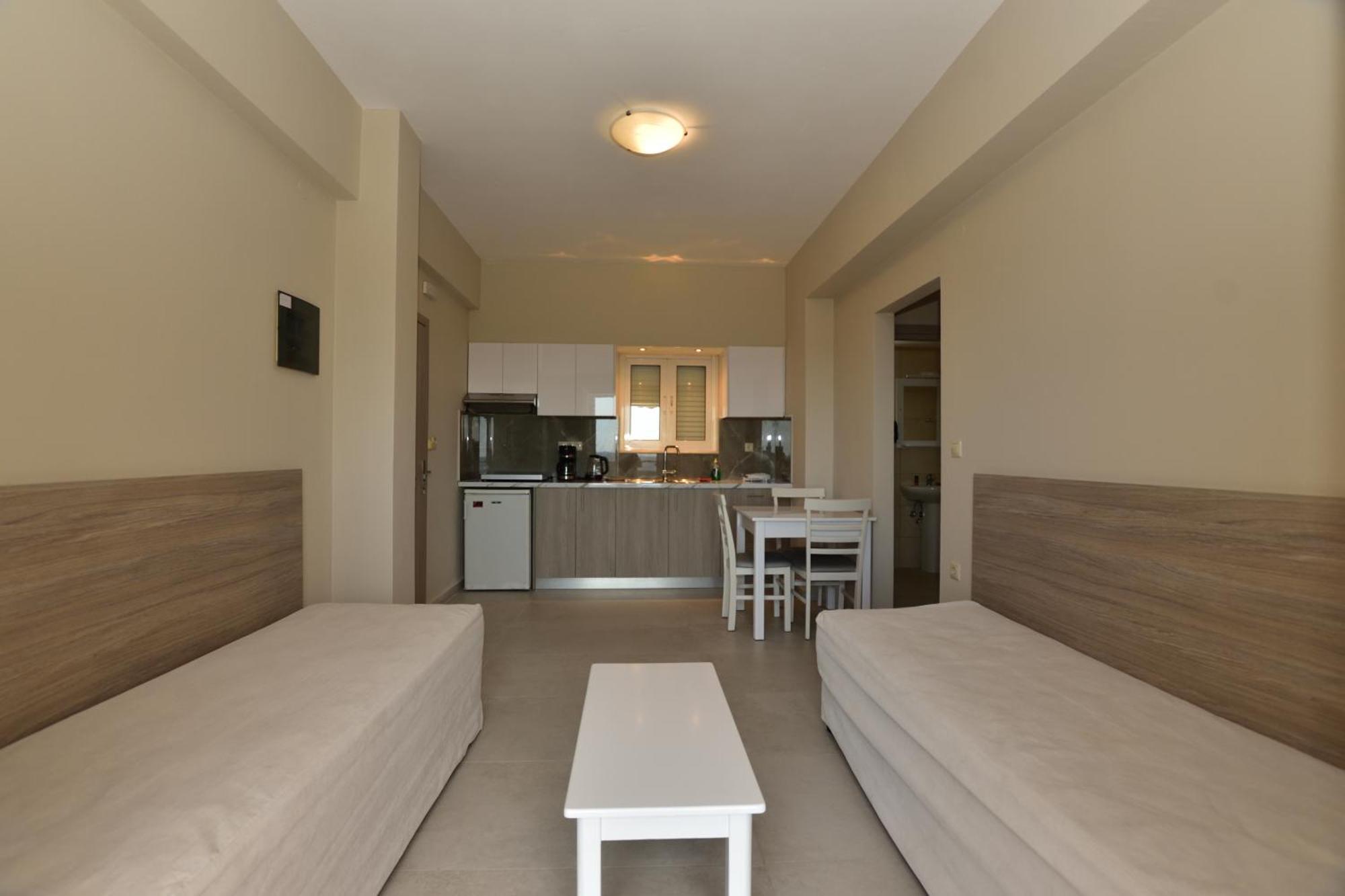 Flisvos Rooms Палеохора Экстерьер фото