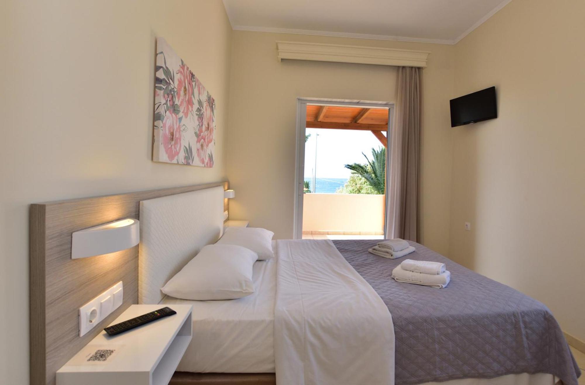Flisvos Rooms Палеохора Экстерьер фото